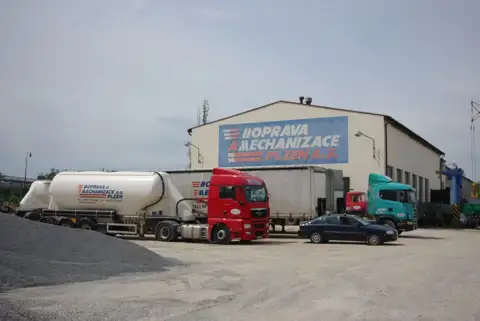 Doprava a mechanizace a. s. – fotka 3